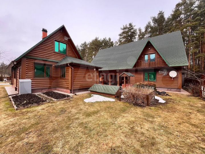 Коттедж 300 м² на участке 37 сот.