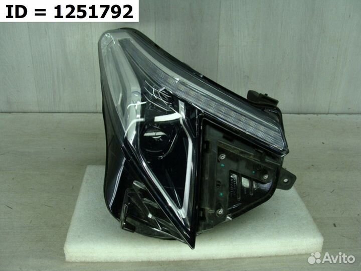 Фара левая Cadillac XT5