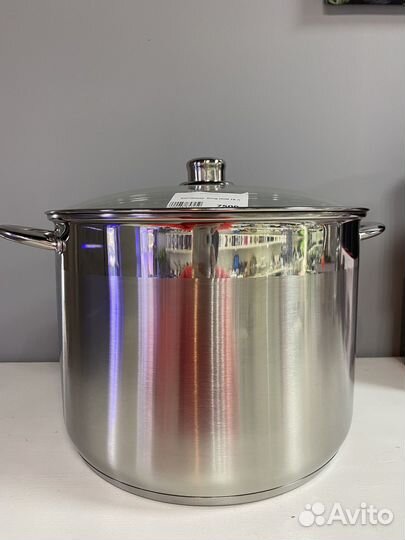 Кастрюля из нержавейки новая большая
