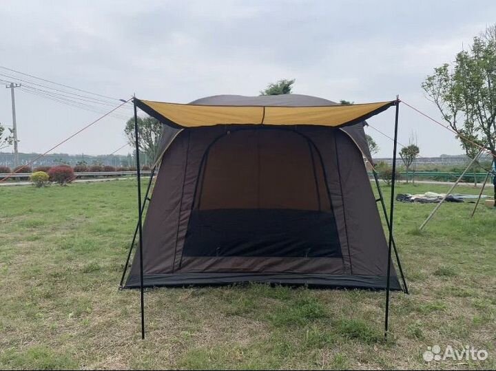 Огромная палатка