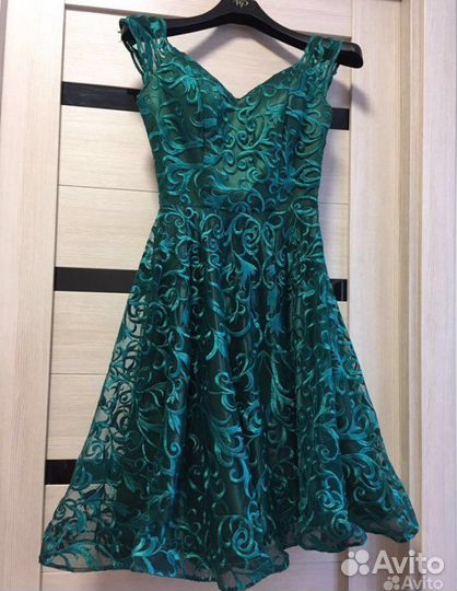 Платье вечернеее S