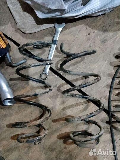 Комплект пружин поло седан VW Polo Sedan