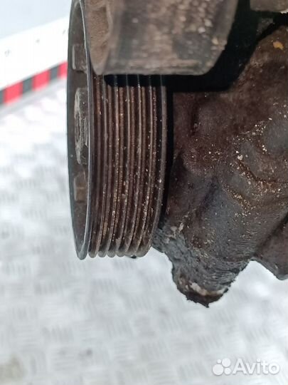 Шкив насоса гидроусилителя Renault Master