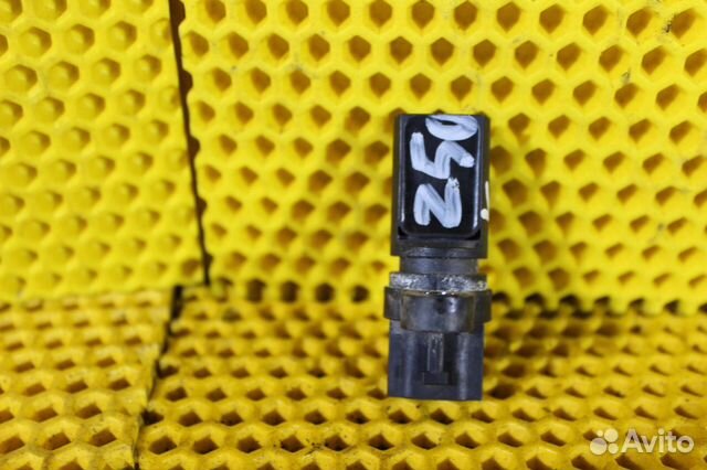 Датчик положения коленвала Nissan Murano Z50