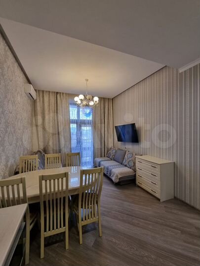 2-к. квартира, 56 м², 4/8 эт.
