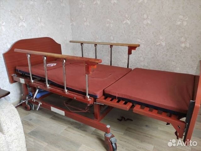 Медицинская кровать для лежачих больных Ремекс