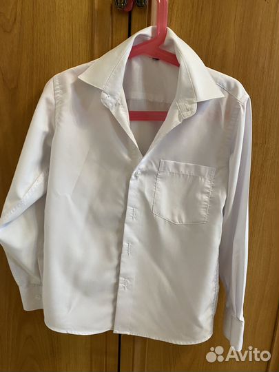 Рубашки белые для мальчика 116-122 р