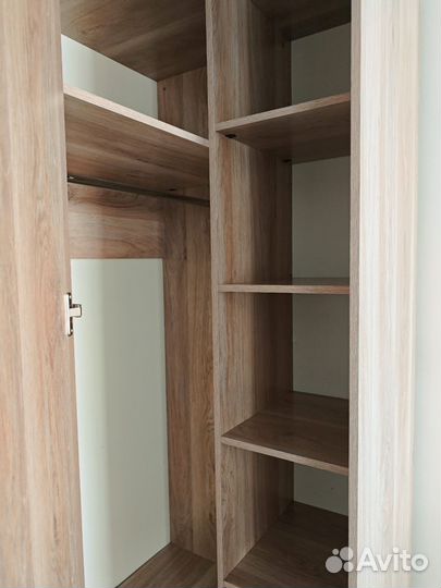 Угловой шкаф