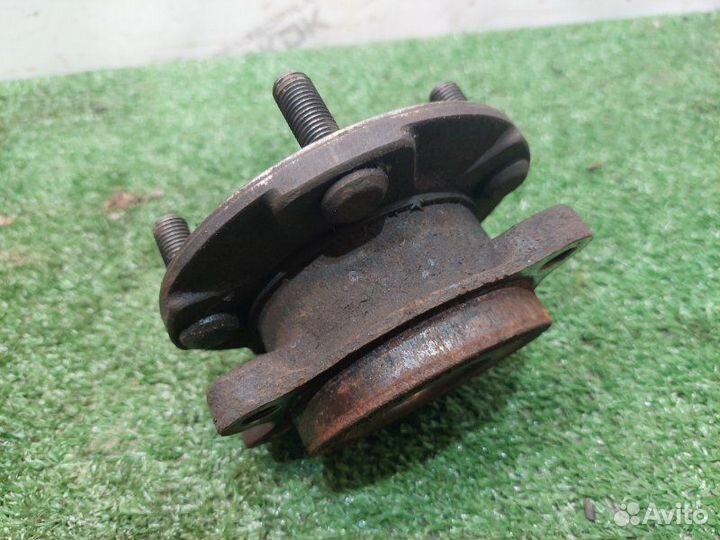 Ступица передняя Toyota Rav4 A40 2.0 diesel 2013