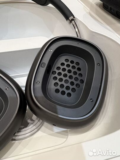 Продам Беспроводные наушники Airpods MAX в Родне