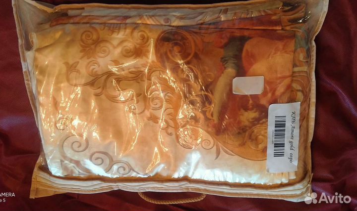 Покрывало,наволочки, простынь комплект 8 предметов