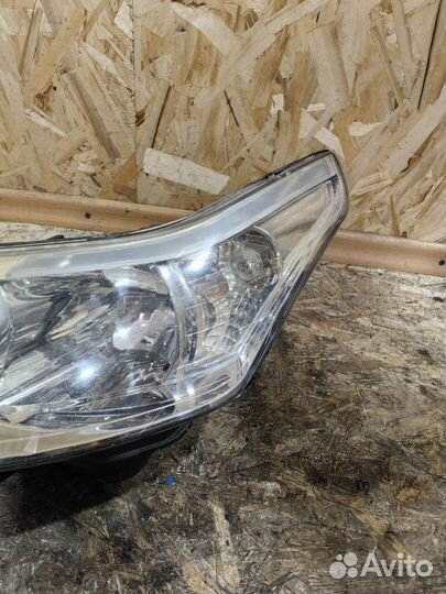 Фара Левая Ситроен С4 2006 год бу оригинал