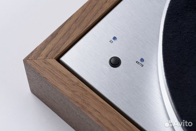 Pro-ject The Classic Evo Walnut (без картриджа)