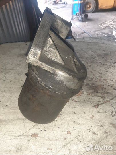 Корпус масленых фильтров Hyundai Universe D6AC