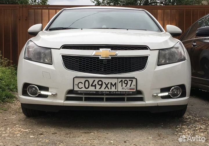 Решетки с ходовыми огнями Chevrolet Cruze I 09-12