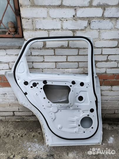 Дверь задняя левая Ягуар Ф пэйс