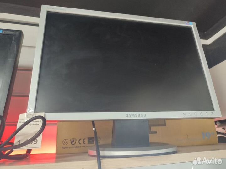 Монитор. HP 19-21