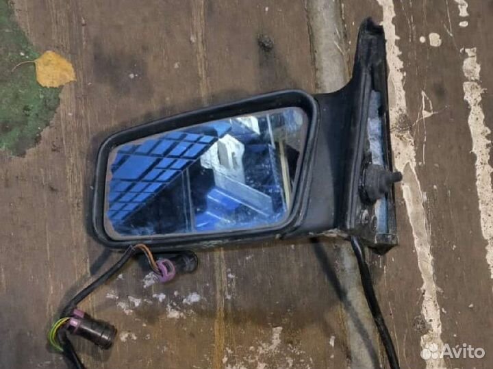 Зеркало левое с электрорегулировкой Audi 100C3