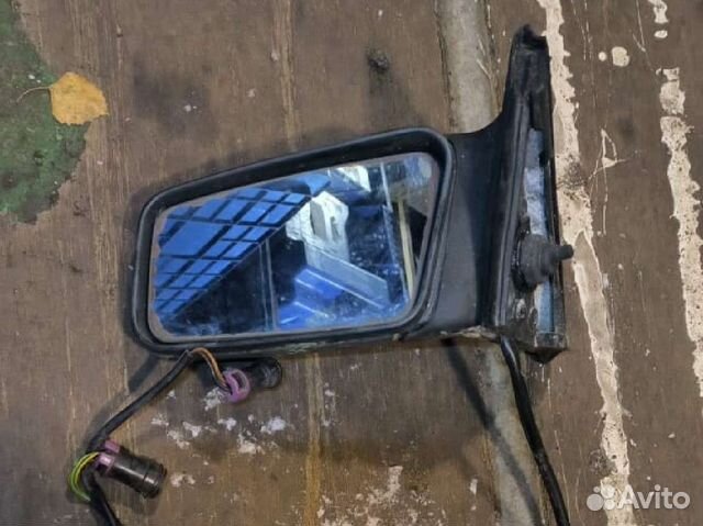 Зеркало левое с электрорегулировкой Audi 100C3