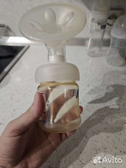 Молокоотсос avent ручной б/у