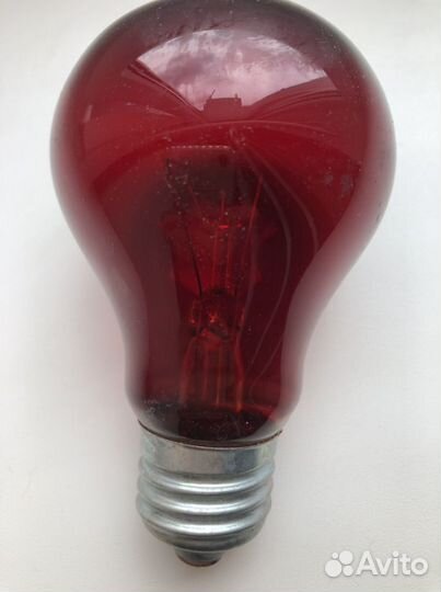 Лампа красная для фото