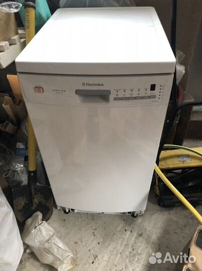 Посудомоечная машина Electrolux