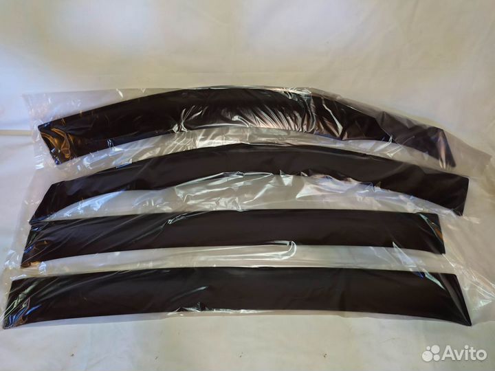 Ветровики Mitsubishi L200