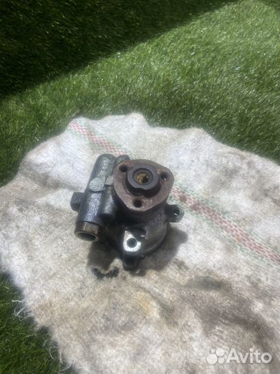 Насос гура Seat
