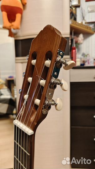 Классическая гитара yamaha c40