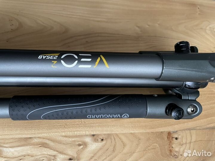 Штатив Vanguard VEO 2 235AB