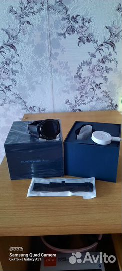Смарт часы honor watch magic lava black