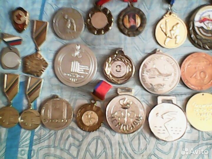 Спортивные медали.спортивные значки. на выбор