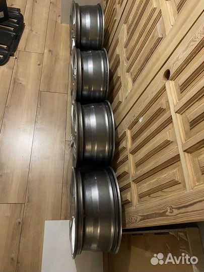 Диски R18 5x114.3