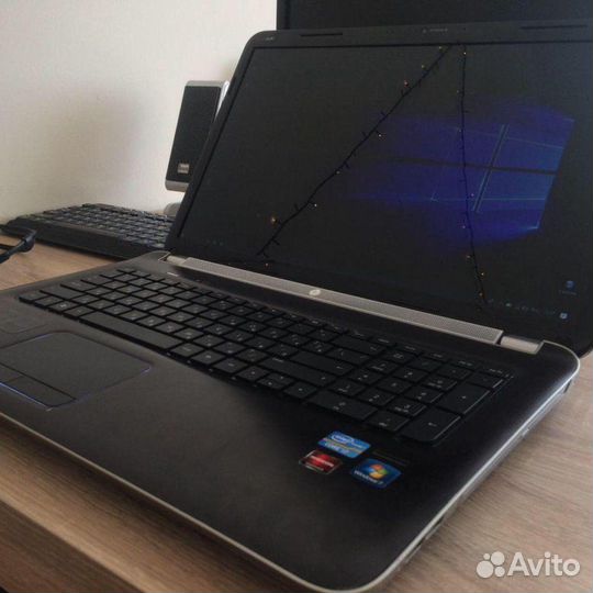Игровой ноутбук HP 17.3 intel i7,8 Гб