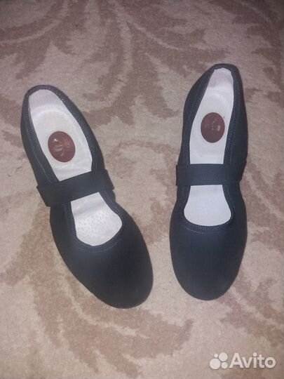Туфли танцевальные(балетки) 33р,есть 35р