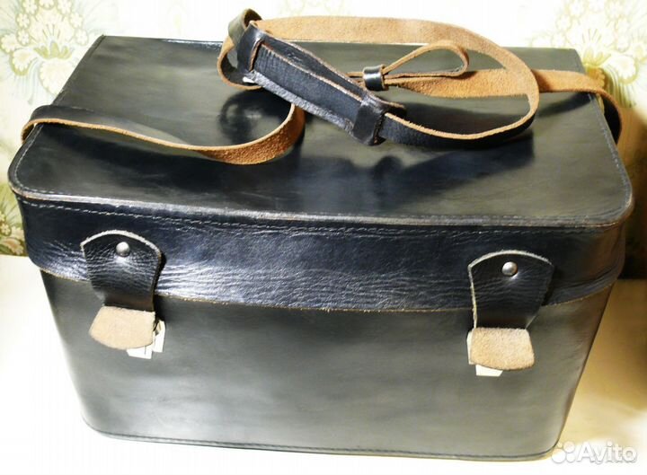 Кожаные кофры от кинокамеры Красногорск 3, СССР