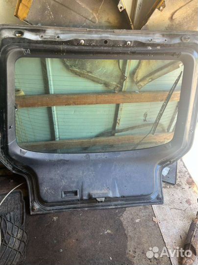 Nissan primera p11 крышка багажника