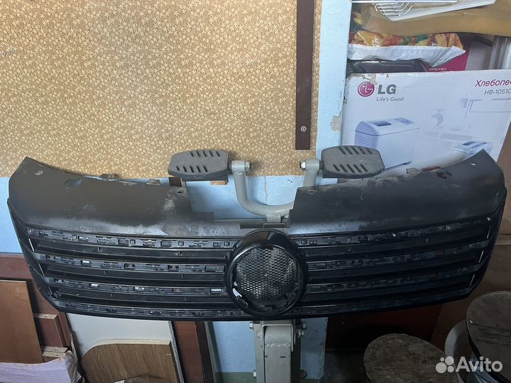 Решетка радиатора passat b7