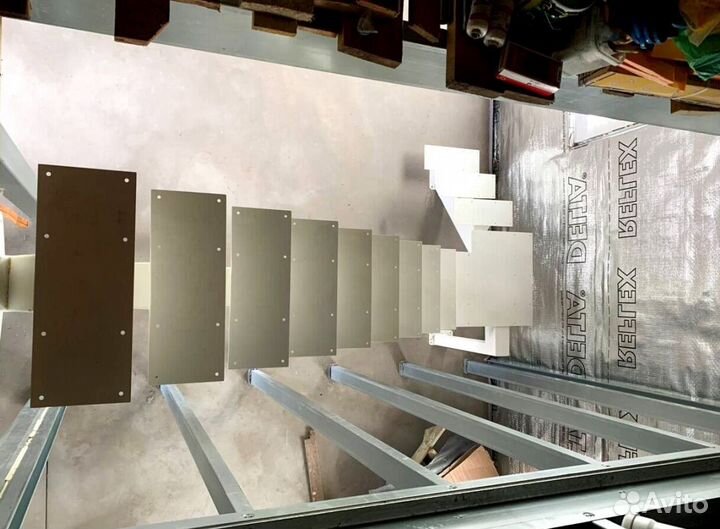 Лестница винтовая с монтажем