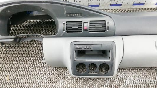 Панель приборов (торпедо) skoda octavia A4 (ASE16IS01)