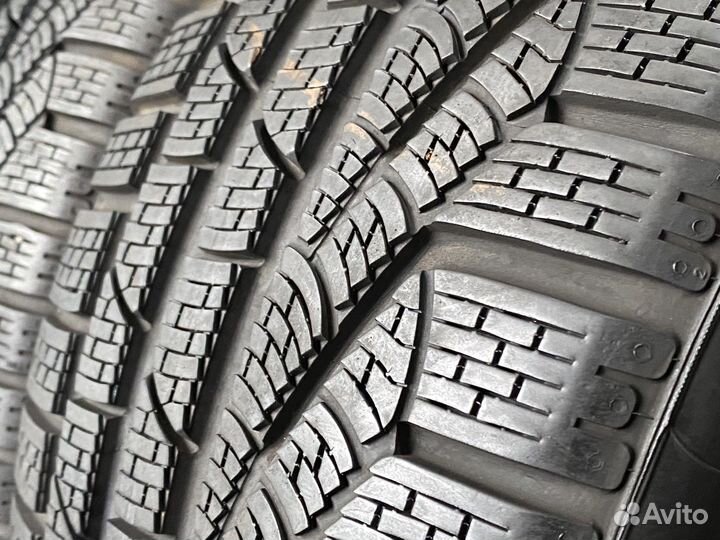 Pirelli Winter Sottozero 240 Serie II 235/40 R19