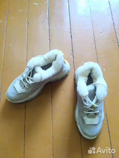 Кроссовки зимние на девочку бу
