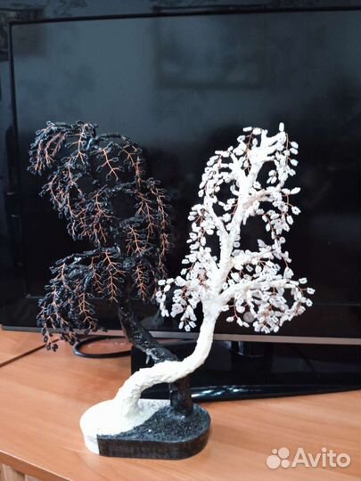 Деревья из бисера