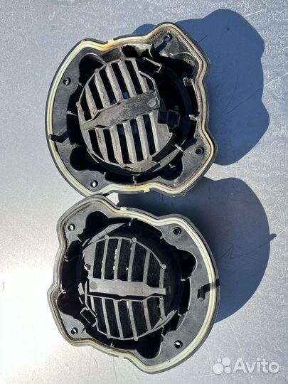 Peugeot 308 динамики задних дверей