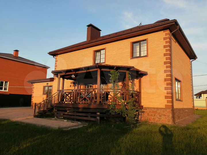 Дом 200 м² на участке 27 сот.