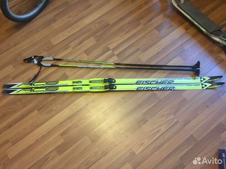 Беговые лыжи с палками