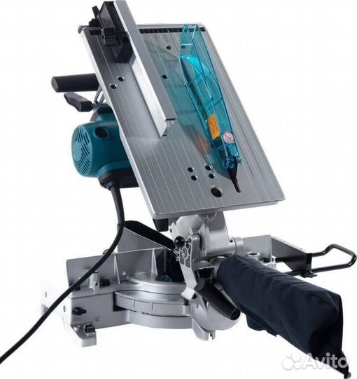 Торцовочная пила Makita LH1040