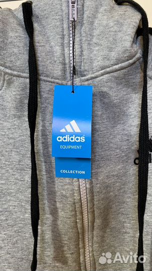 Новый спортивный костюм Adidas