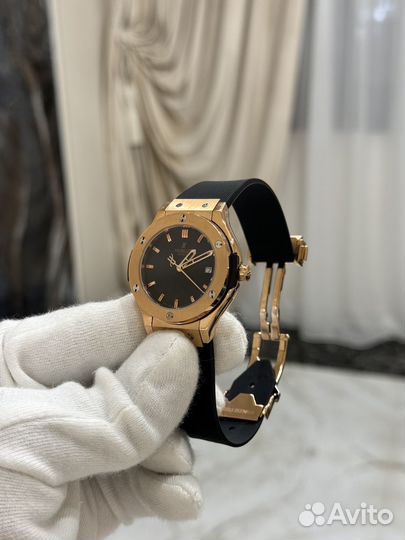 Часы hublot
