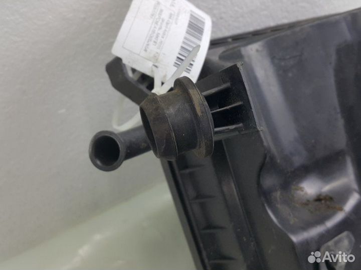 Корпус воздушного фильтра Opel Astra